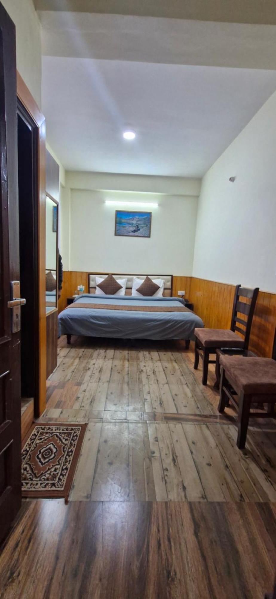 Hotel White Villa Shimla Bagian luar foto